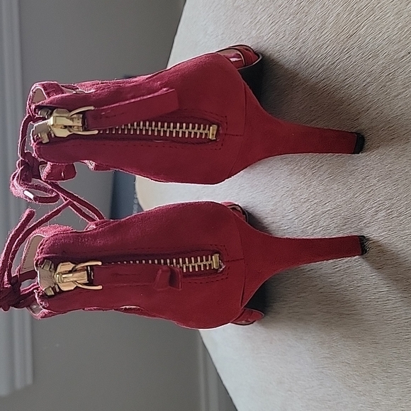 Nine West Red Suede Heels Size 6M - Picture 5 of 9